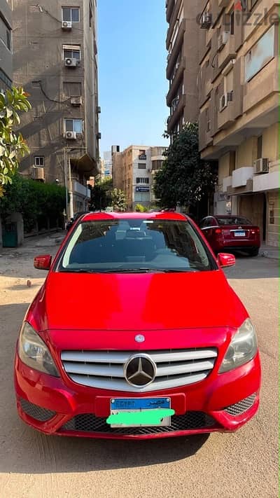 مرسيدس بنز بى 180 2014
