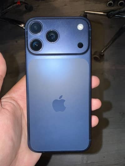 iPhone 17 Pro Max& آيفون 17 برو ماكس (256 جيجا) بطارية 94% خلصان ضريبة