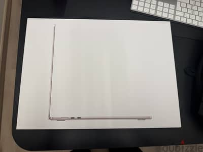 Macbook Air 15-inch M5 1TB ( NEW )