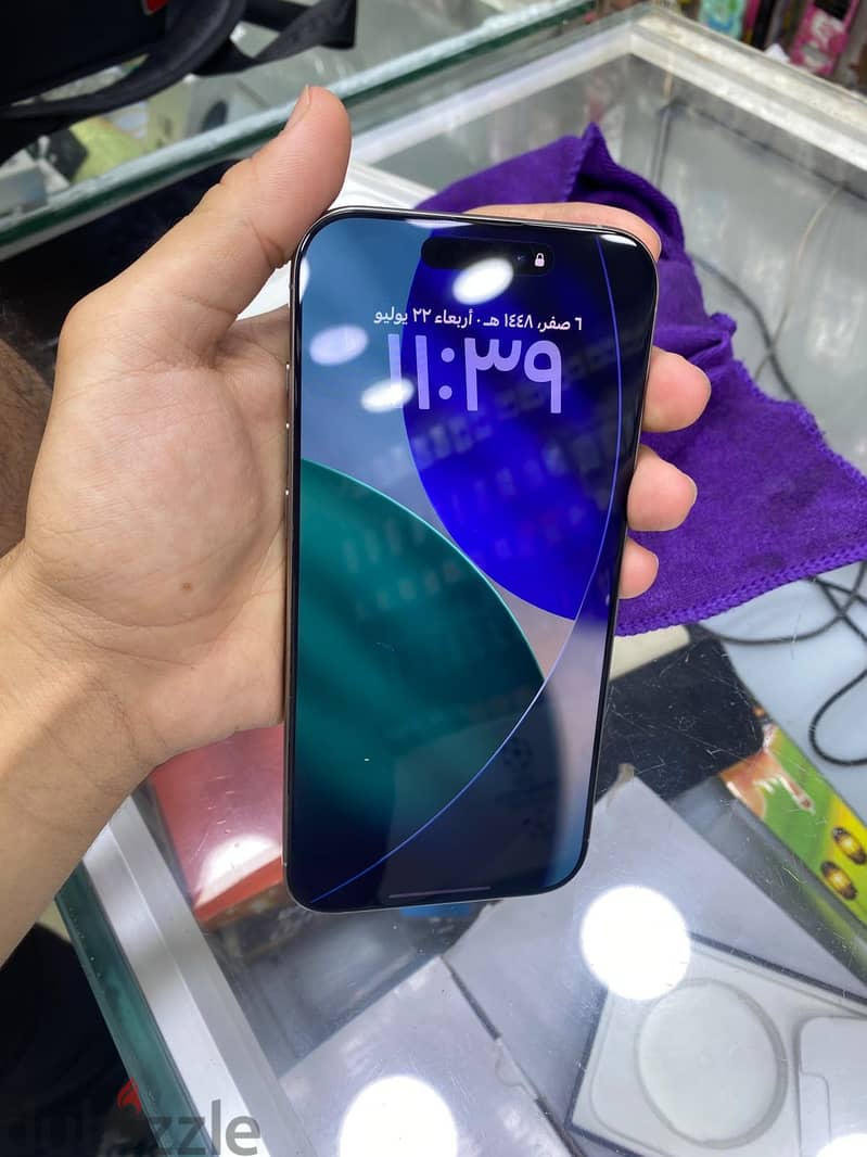 Apple - iPhone 16 Pro Max 2