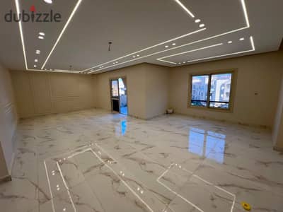  For Sale Apartment 184m in Al Khamaile Sheikh Zayed | Ultra Super Lux | Fully North and Garden View | 3 Rooms and 3 Bathrooms | First Occupancy 