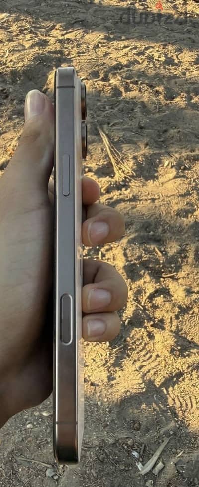 آبل - آيفون 16 بلس