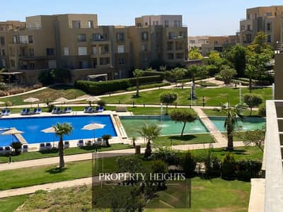 Beautiful fully finished apartment in Palm Parks with a lovely landscape view and a practical layout.