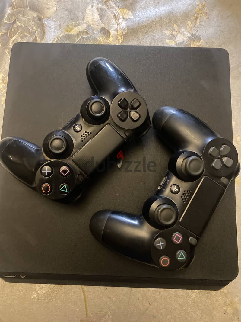 Ps4 slim 1