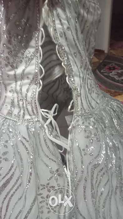 فستان زفاف وشبكه للبيع 4