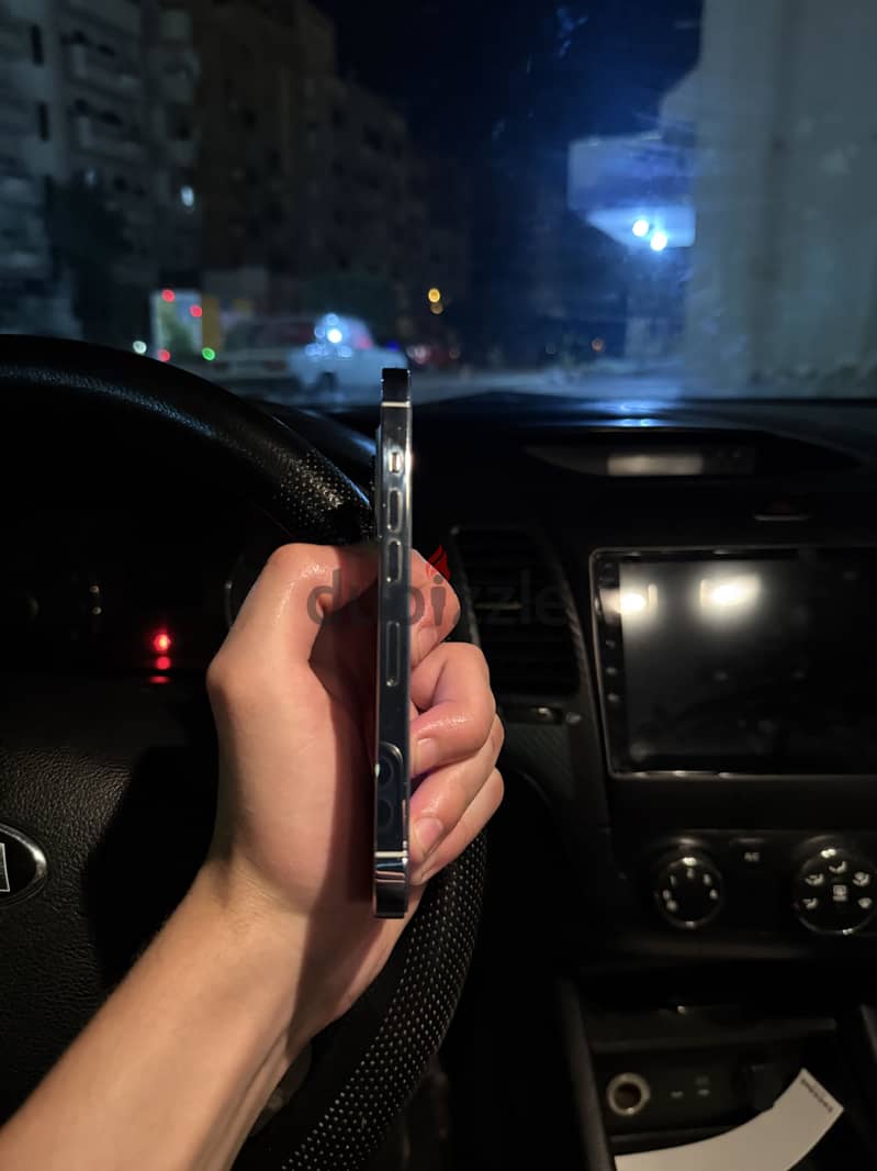 Apple - iPhone 13 Pro 2