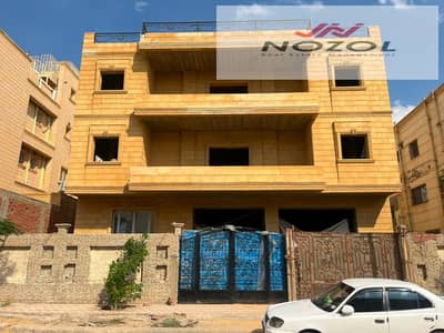 عمارة للبيع في الحي الثالث – التجمع الخامس | 1000 متر مباني تحتوي على 7 شقق | تم التصالح