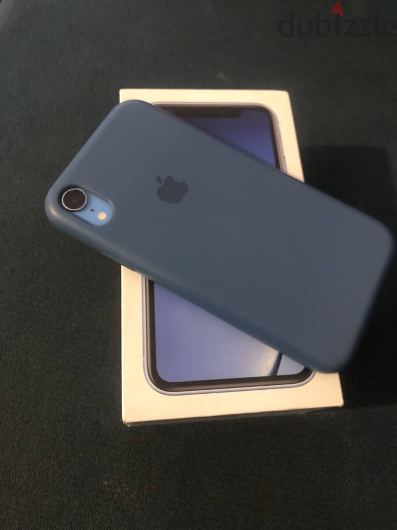 Apple - iPhone XR 3