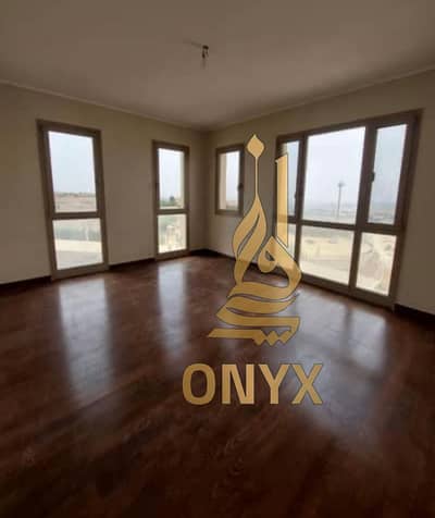 شقة استلام فورى متشطبة بالكامل بسعر لقطه فى Alto أب تاون كايرو في مقطم من اعمار مصر علي كورنيش المقطم