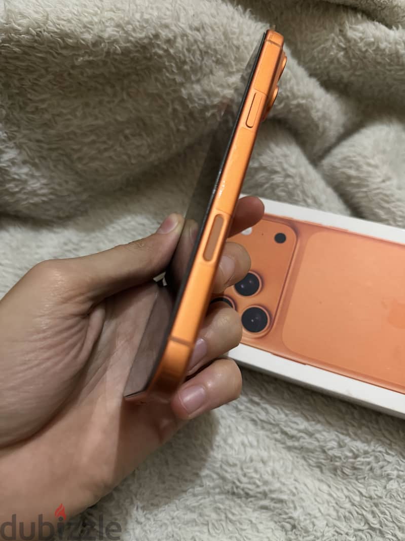 Apple - iPhone 17 Pro Max 3