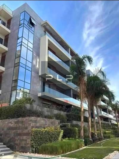 ready to move in ready apartment at a bargain price in El Patio Oro Compound, New Cairo (Fifth Settlement).