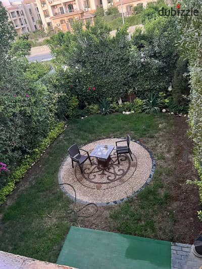 Fully furnished villa for rent in Menar Residence Compound – Fifth Settlement, fully air-conditioned, in a very prime location inside Fifth Settlement, next to Midtown, Spot, and the largest global malls. 2 private gardens, area 500 meters.