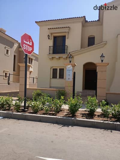 Overlooking Greenery Standalone Villa for Sale Ready to move in City Gate Diar Qatari New Cairo