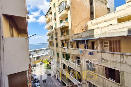 Apartment for Rent – Second Row from the Sea