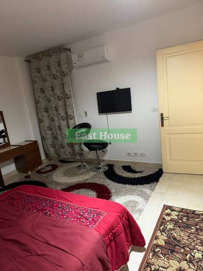 Apartment for rent in Madinaty in a prime location in B12, in front of the wholesale store and the mosque, at a bargain price      Prime Location:  •