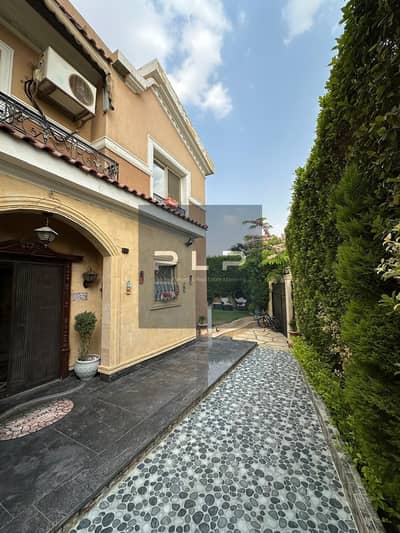 Twin House fully finished for Resale in Fountain Park Compound