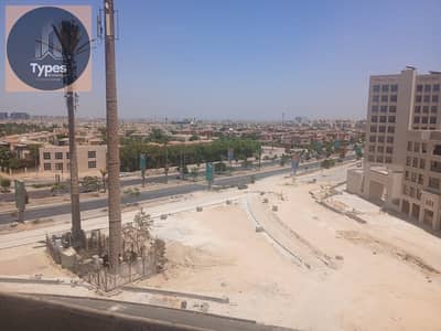 For sale: A 250-square-meter apartment available for immediate handover. It features 4 bedrooms, a north-facing orientation with an open view of Sheik
