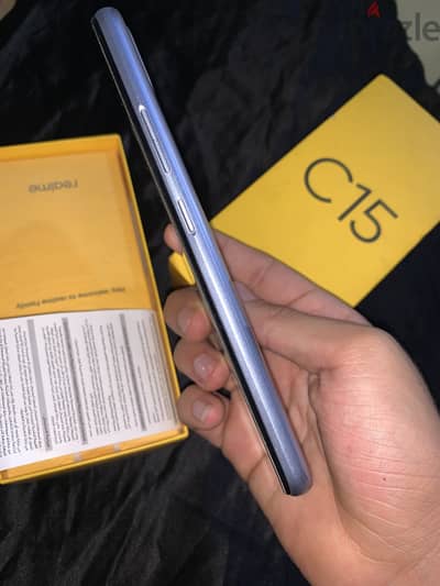 realme c15