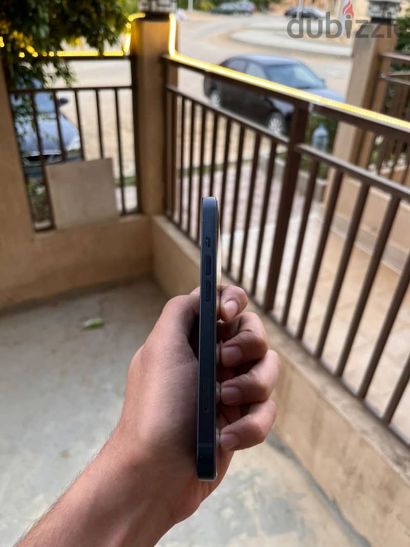 Apple - iPhone 13 4