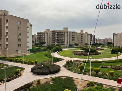 Apartment 170 m in Compound Wasal El Shorouk in front of Madinaty and in front of Bue