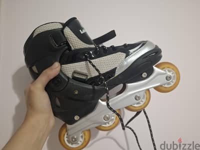 skate باتيناج مقاس ٤٠ ل ٤٣ جديد
