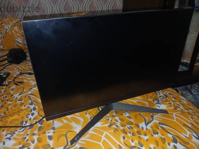 شاشه lg ultragear 24gq50f جيمنج للبيع ( أستعمال خفيف )