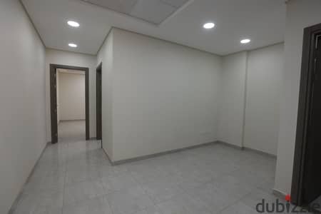مكتب إداري 65م في التجمع الأول X Plaza Mall تشطيب كامل واستلام فوري بأفضل عائد