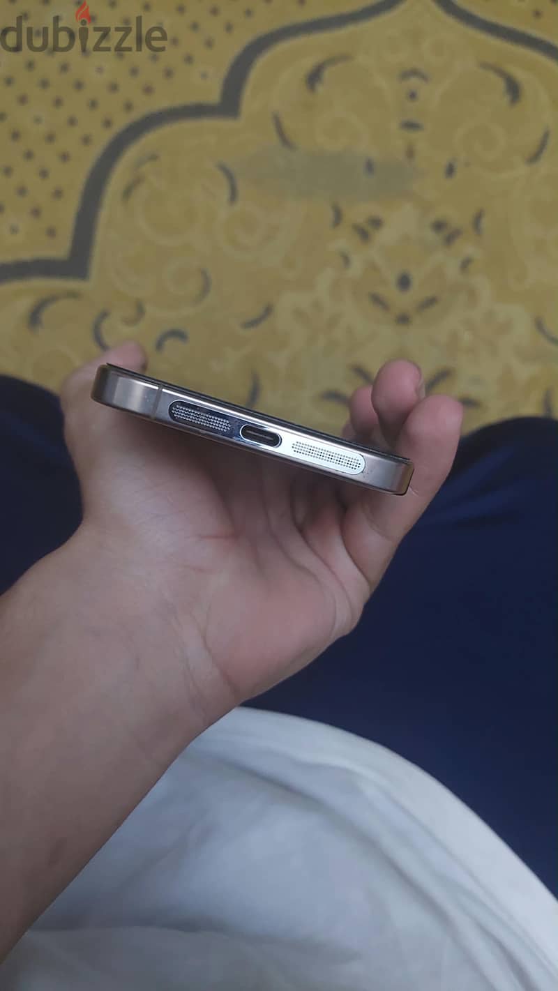 Apple - iPhone 16 Pro Max 4