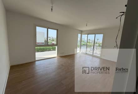 First Use Fully Finished Apartment with ACs Open View for Rent in Cairo Gate Emaar Compound Sheikh Zayed