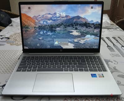 لاب اتش بى شاشه عرض عالية الدقة بحجم 15.6   core i5