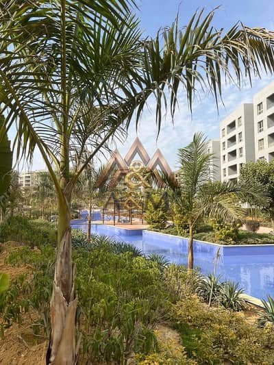 Apartment available for immediate handover; prime location in the heart of Mostakbal City, directly facing Madinaty.
