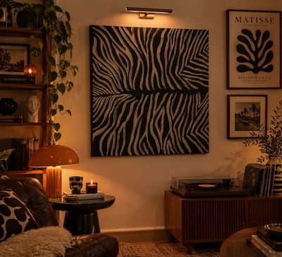 Hand painting on canvas