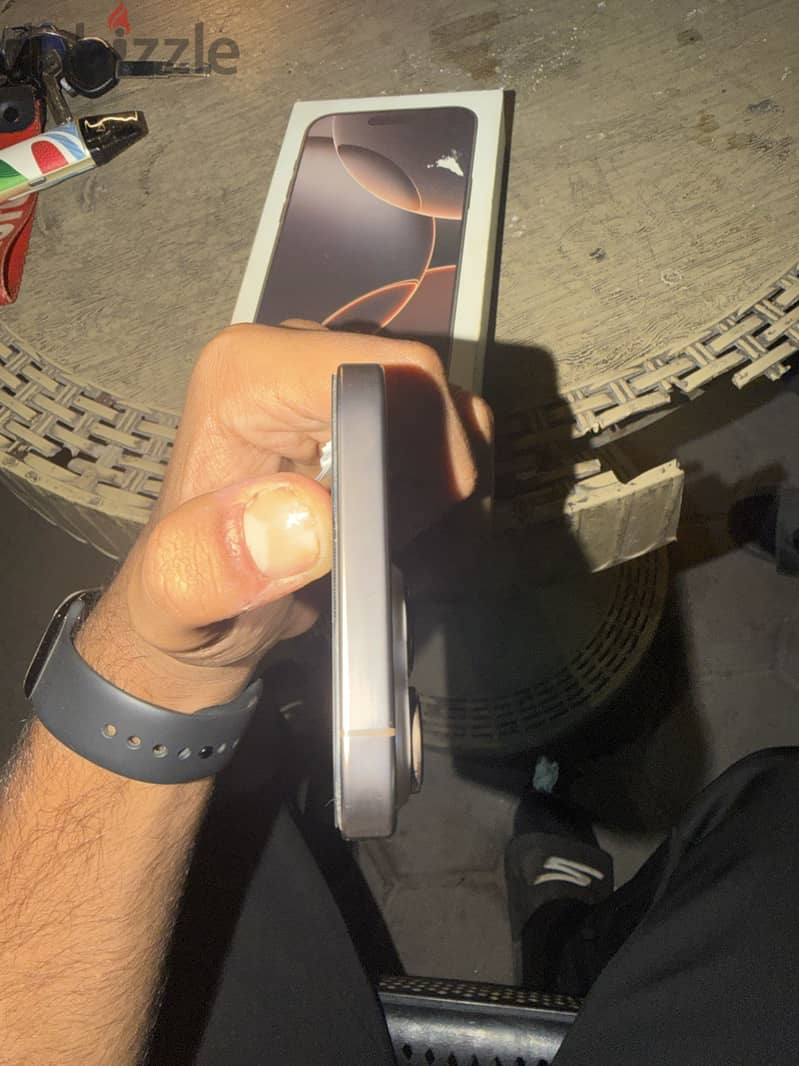 Apple - iPhone 16 Pro Max 2