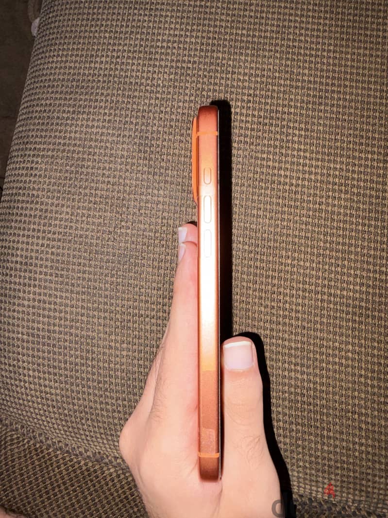 Apple - iPhone 17 Pro Max 4
