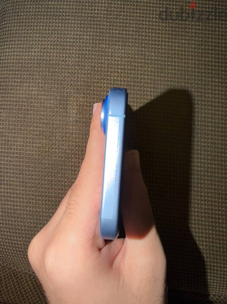 Apple - iPhone 17 2