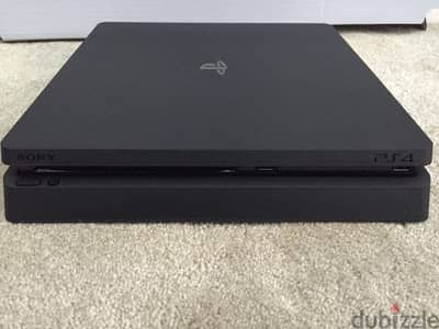 Playstation 4 slim