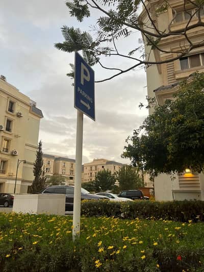 Fully Finished IVilla 300m + 90m Roof for sale in Mountain View Hyde Park New Cairo
