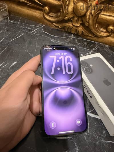 آبل - آيفون 16