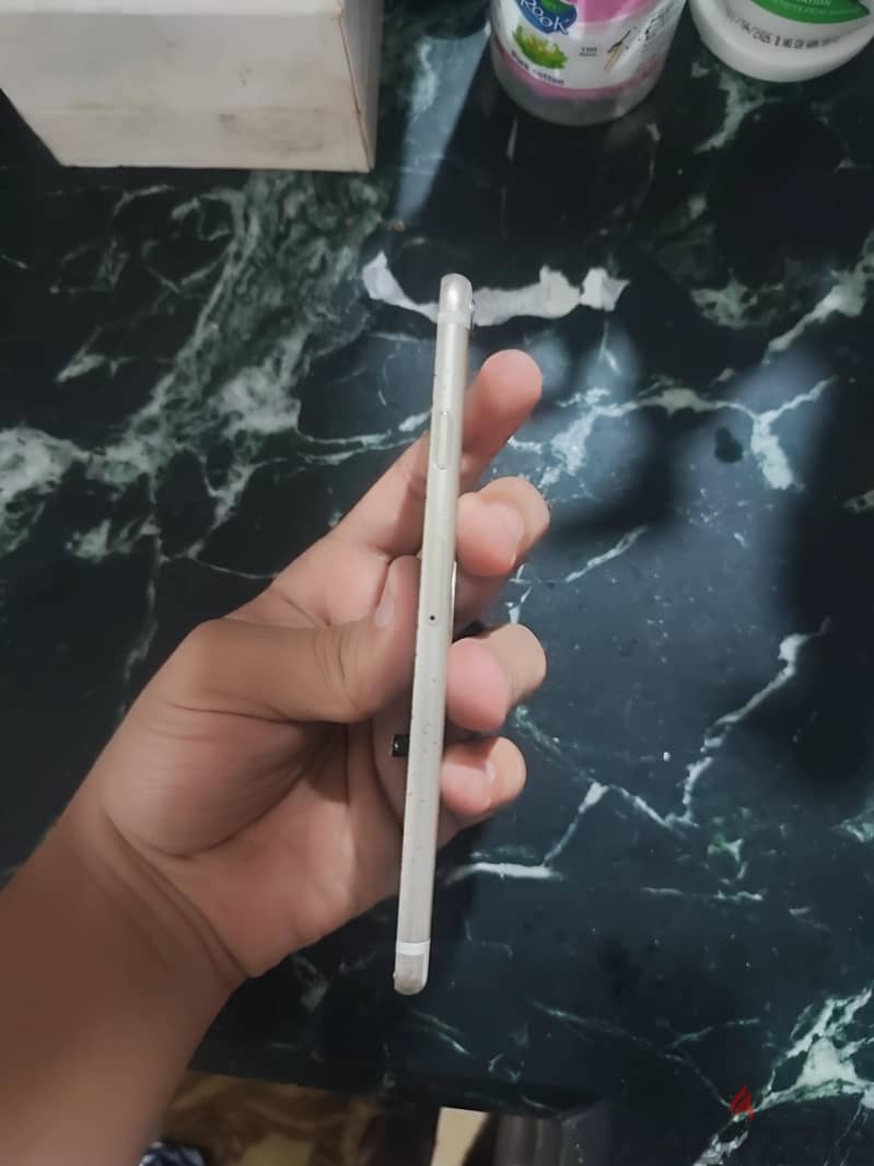 Apple - iPhone 6 3