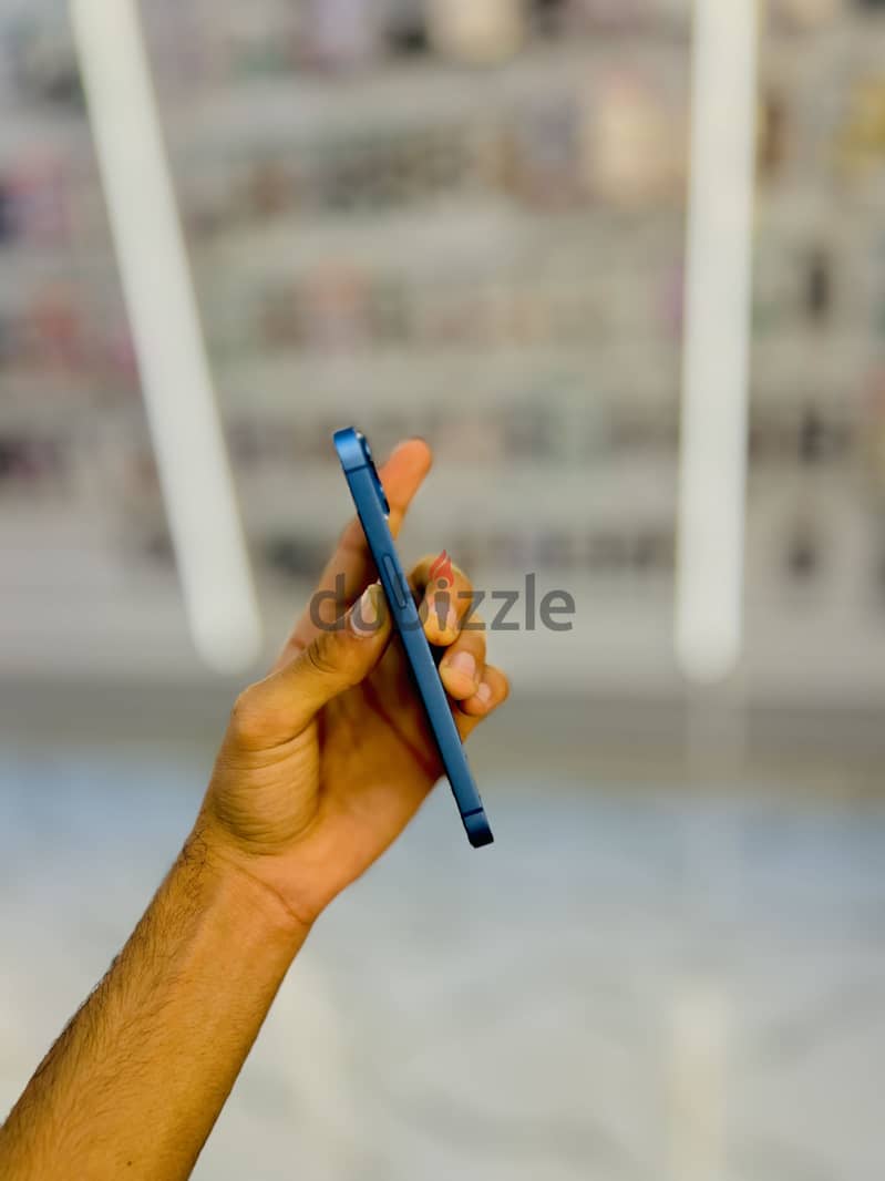 Apple - iPhone 13 2