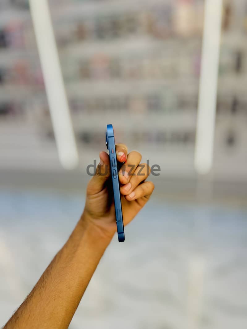 Apple - iPhone 13 4