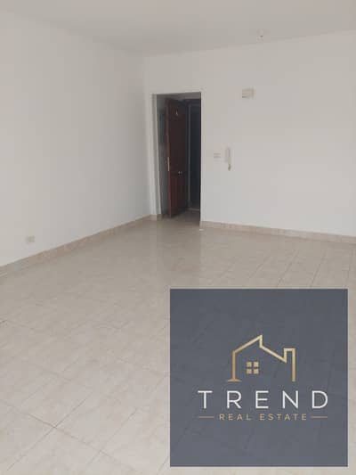 فرصة مميزة للسكن في قلب مدينة الرحاب ٢!   شقة ٩٩ م² بموقع استثنائي أمام السوق الشرقي والفود كورت مباشرة
