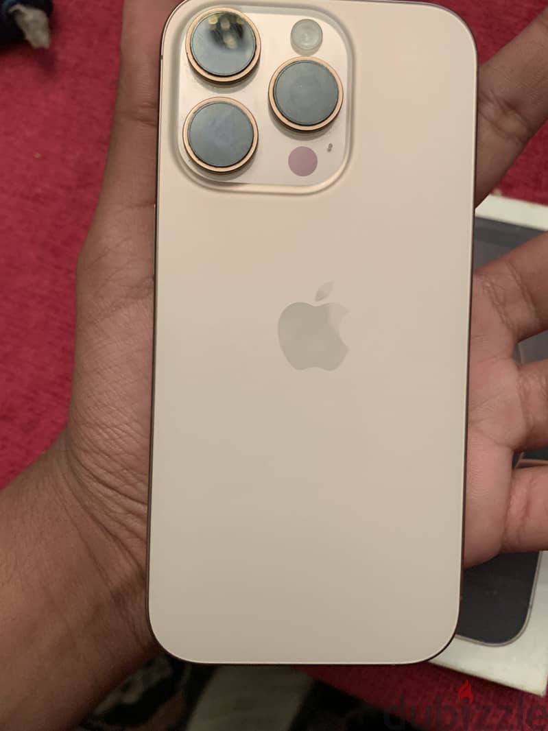 Apple - iPhone 16 Pro 3