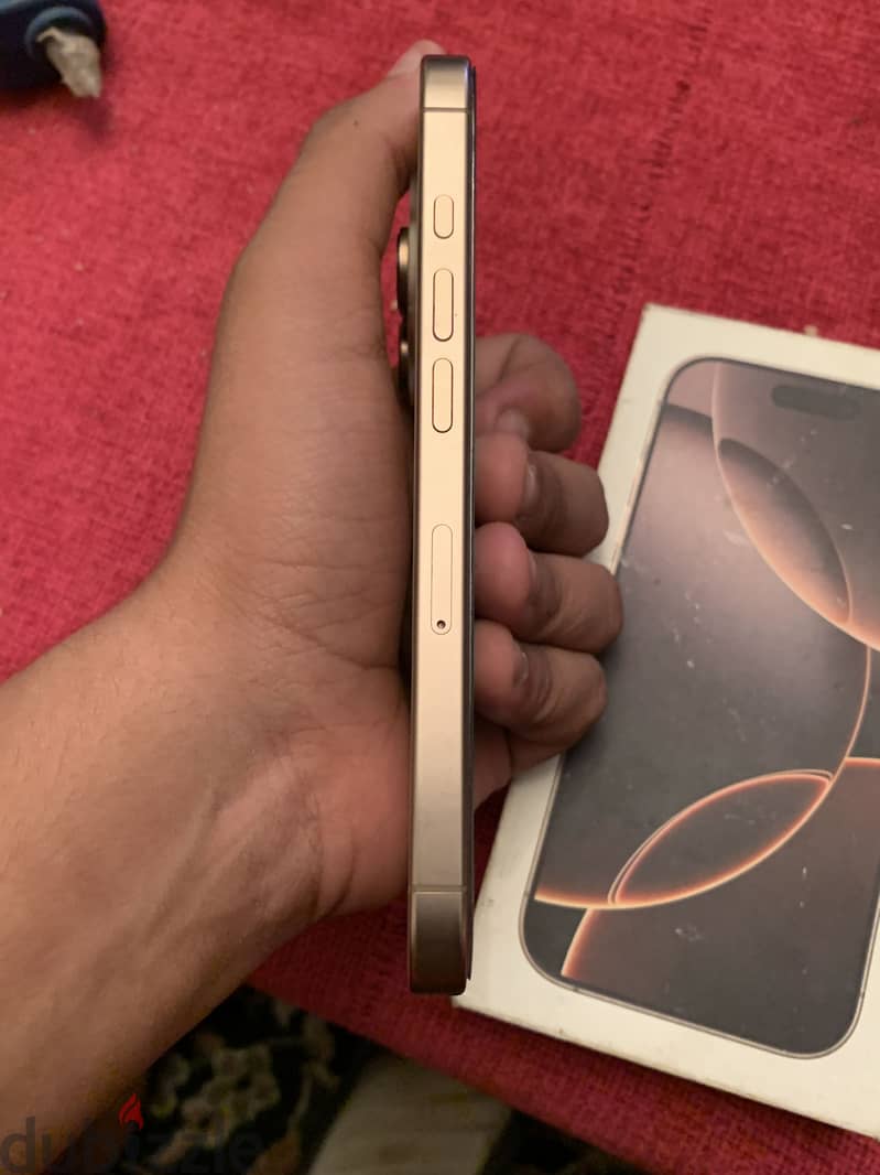 Apple - iPhone 16 Pro 6