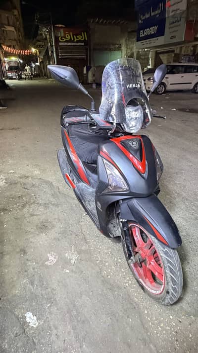 سكوتر st plus 200