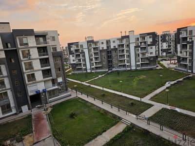 للايجار فاضي ١٤٠ متر نموذج b جنة اكتوبر
