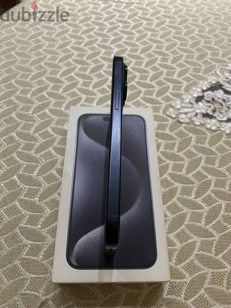Apple - iPhone 15 Pro Max 3