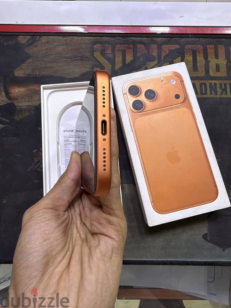 Apple - iPhone 17 Pro Max 3