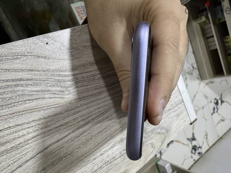 Apple - iPhone 11 5