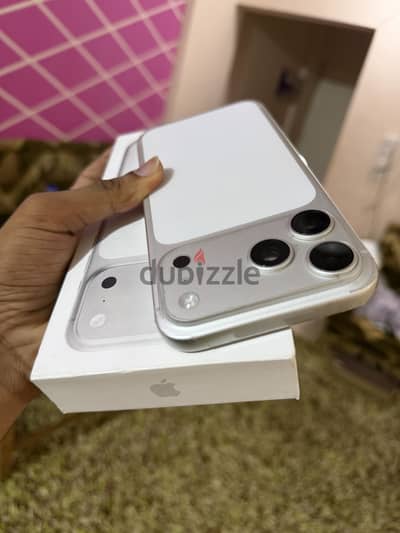 آبل - آيفون 17 برو ماكس